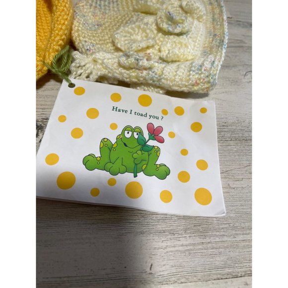 Two hand made crocheted hats - Picture 4 of 5